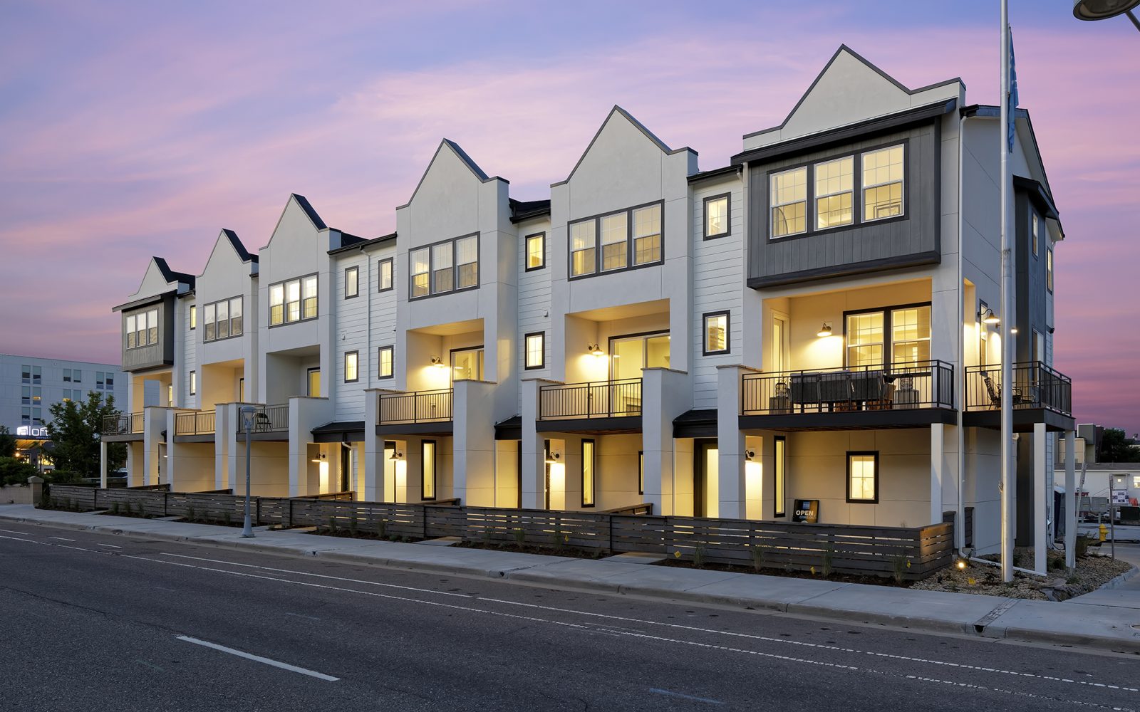 Arista Rows: Exterior Street View