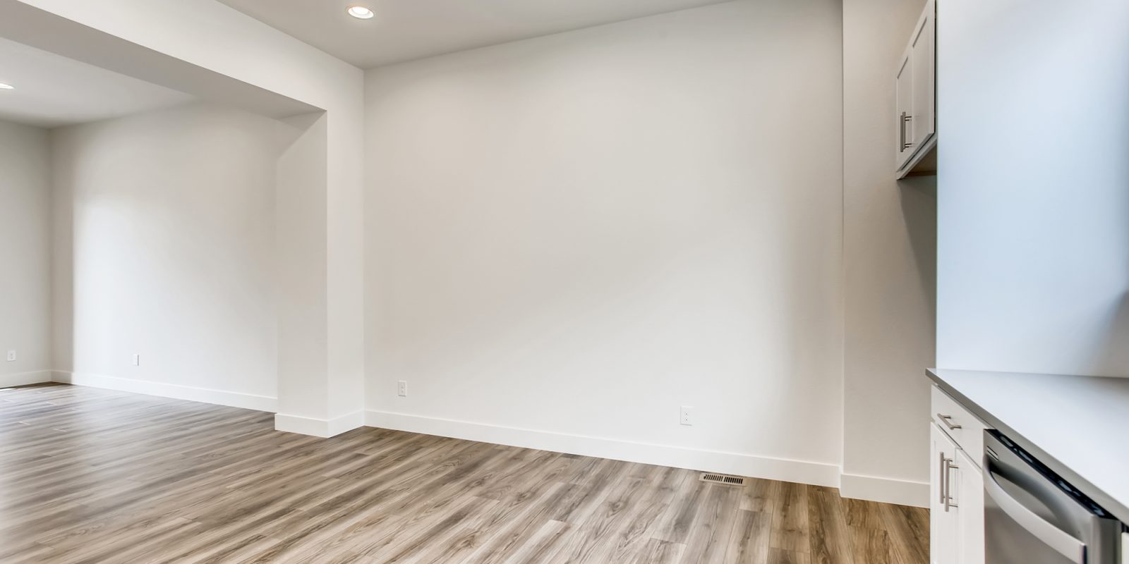 WestRidge: Garland - Dining Nook