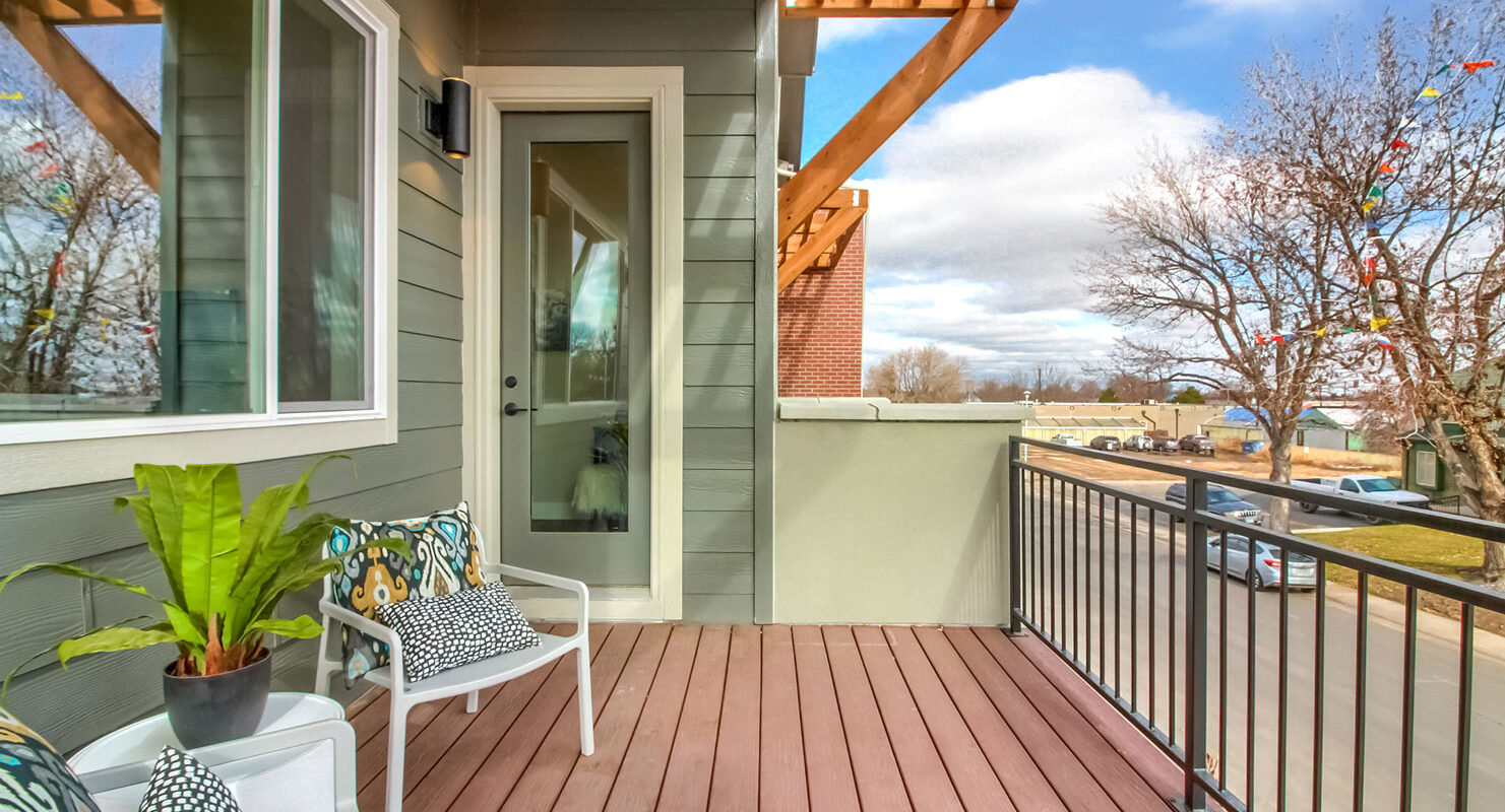 WestRidge: Simms - Front Porch
