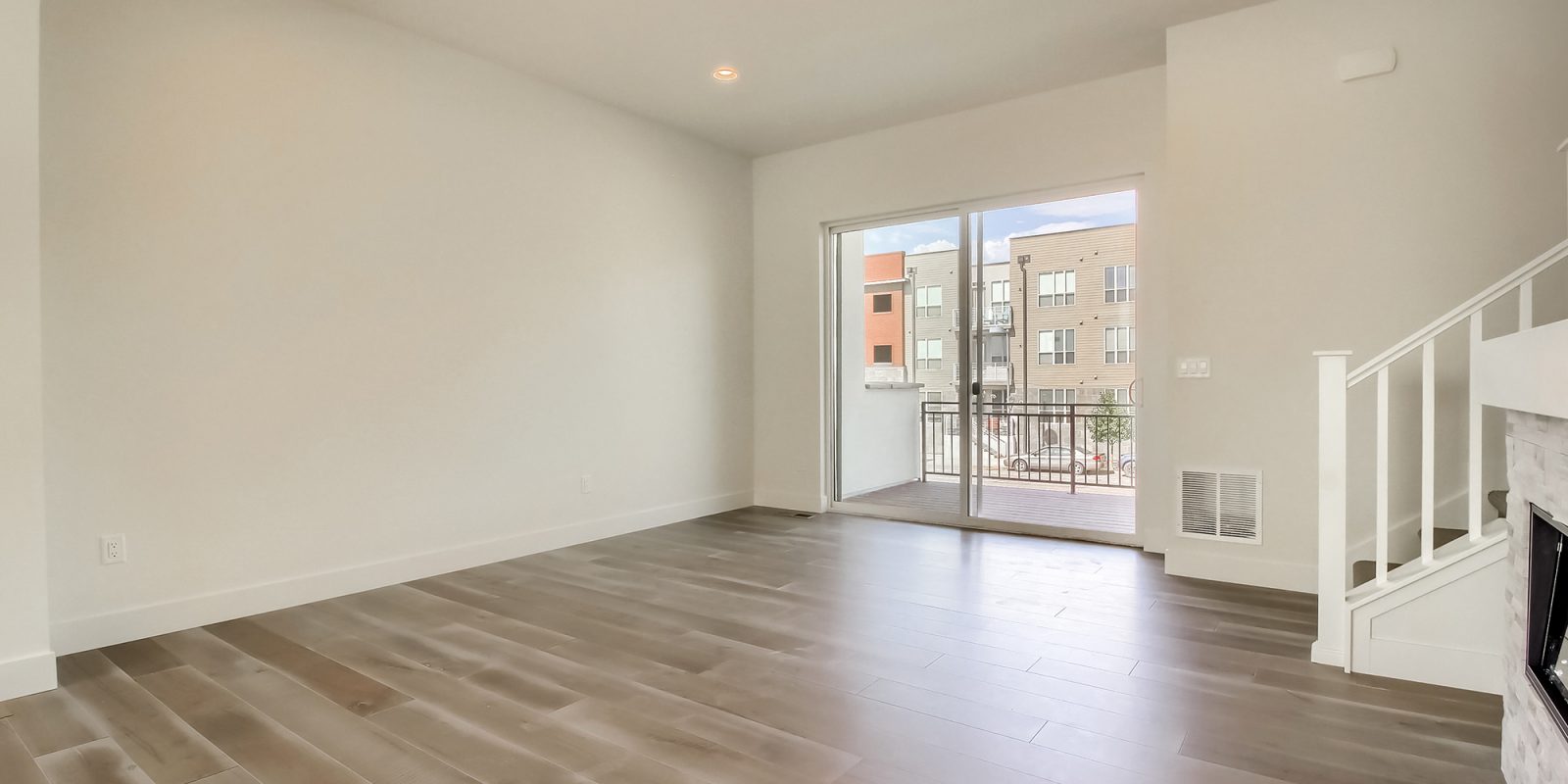 Arista: Uptown - Living Room
