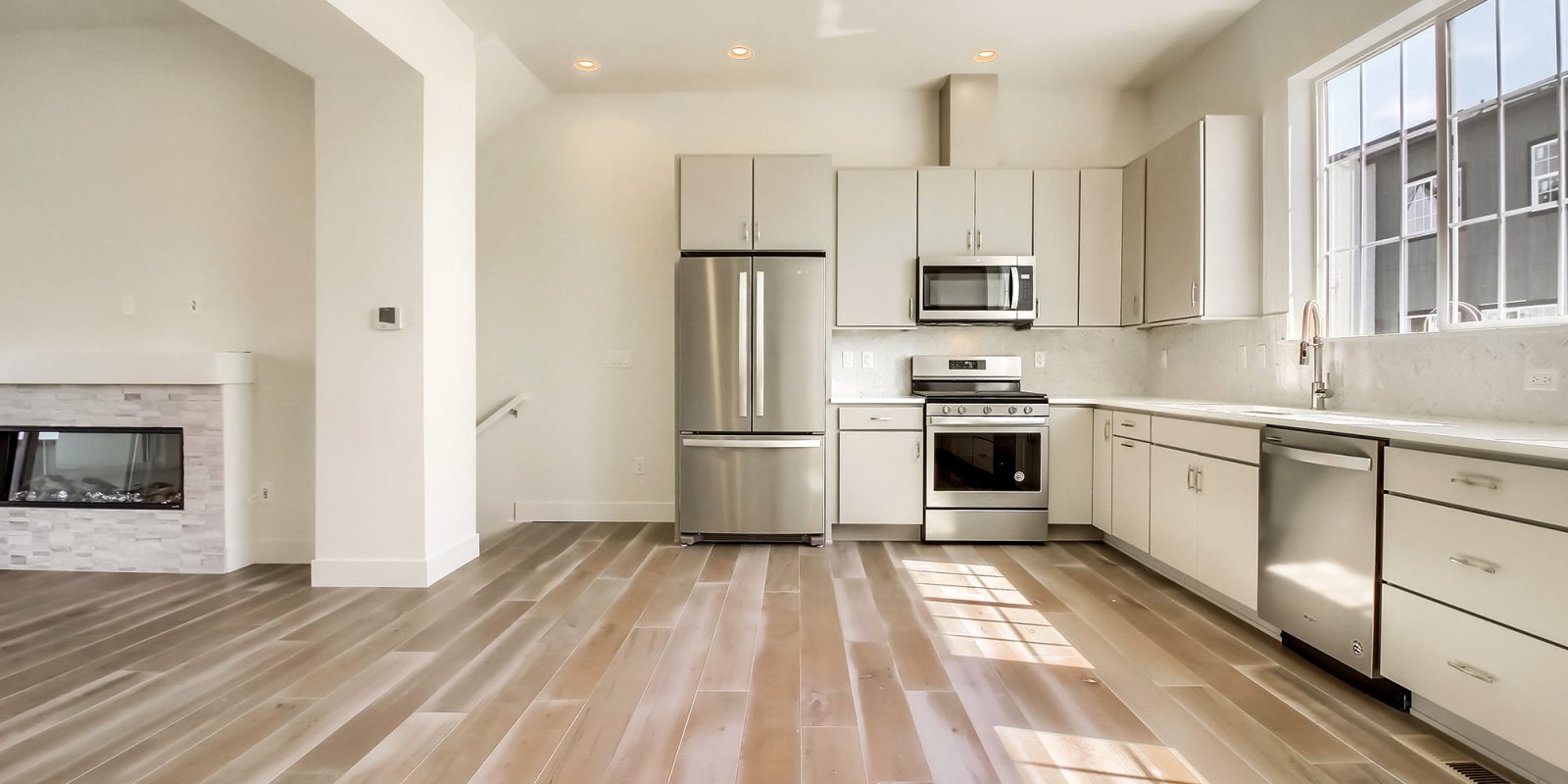 Arista: Uptown - Kitchen