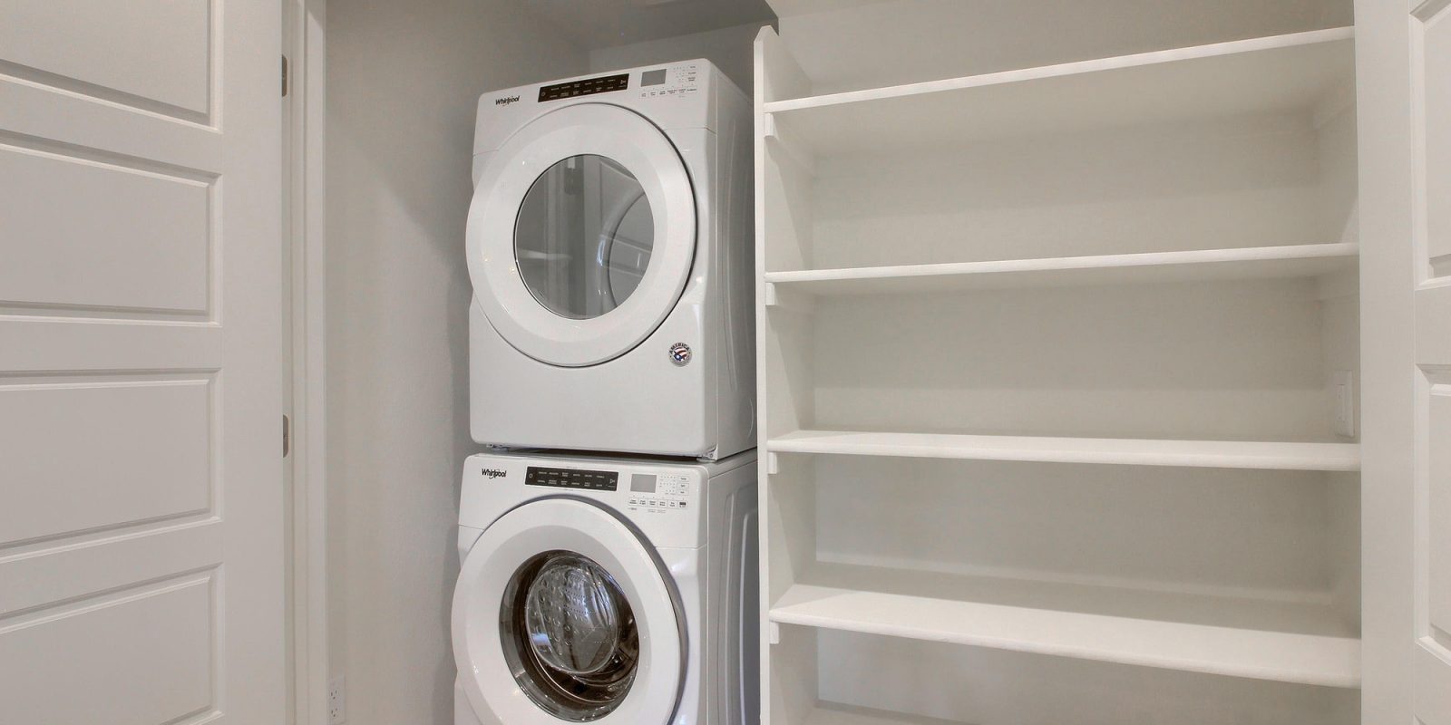 Arista: Uptown - Upstairs Laundry Room