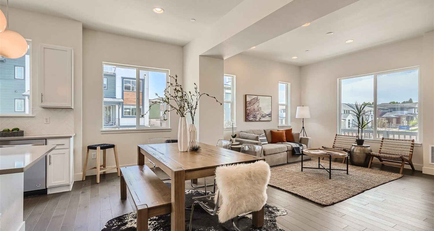 685 Promenade Dr. - Dining Room