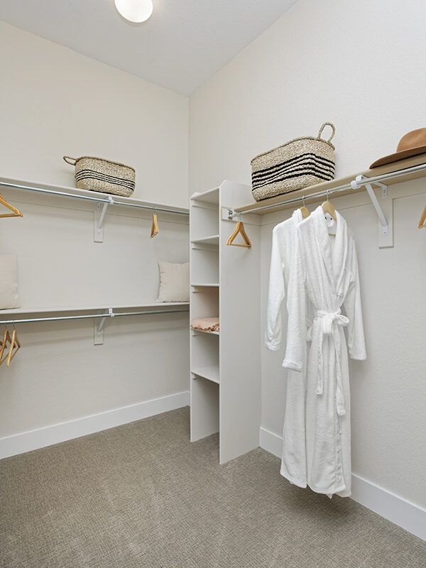 Harbor - Primary Bedroom Closet