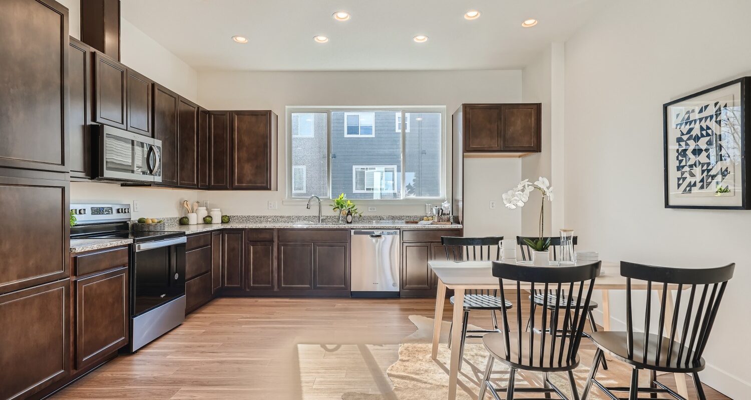 Kitchen Image 2